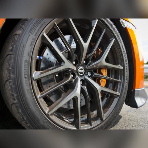 四眼魔神r35官方报价揭晓,性能表现如何?价格实惠吗?值得购买吗? 四眼魔神r35官方报价揭晓,性能表现如何?价格实惠吗?值得购买吗?