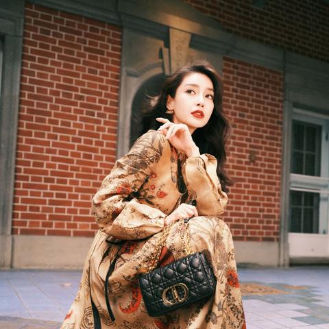 (复古高爆版传奇无双)复古无双传奇:重温经典,勾起回忆,传承永恒的传奇之旅 (复古高爆版传奇无双)复古无双传奇:重温经典,勾起回忆,传承永恒的传奇之旅